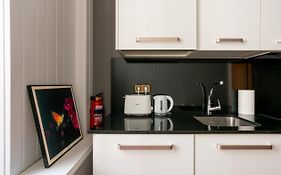 Ayala Apartment By People Rentals